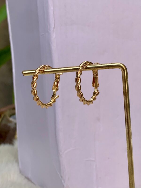 Chained Hoops - Image 9