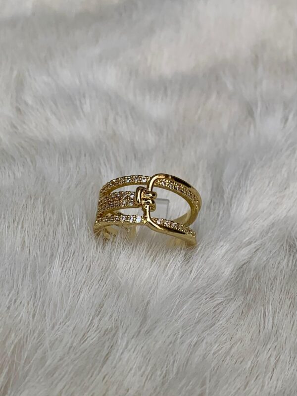 Luxe loops - Image 2